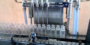 Semi Automatic Volumetric Liquid Filling Machine