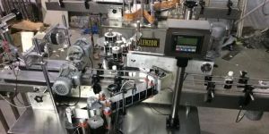 Bottle Sticker Labelling Machine