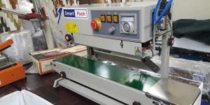 Vertical Sealer with Nitrogen Flush