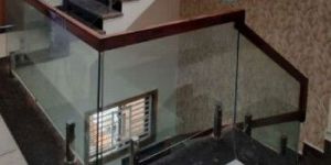 Wooden Toughen 12mm Glass Railing