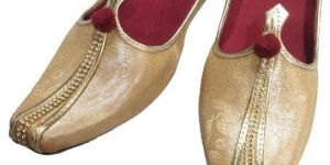 Mens Sherwani Jutti with Chain