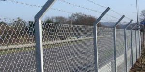 Gi Chain Link Fence