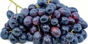 Black Grapes