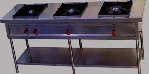 Three Burner Cooking Range