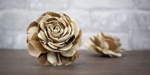 Wesley Sola Wood Flowers