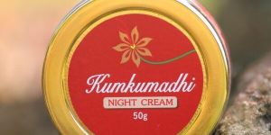 50g SHREE Kumkumadhi Night Cream