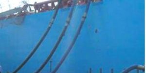 MULITIOIL DOCK OIL SUCTION