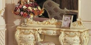 Wooden Dressing Table