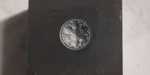 Round Antique Thappa Die