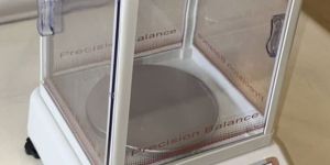 AT-600 Table Top Scale