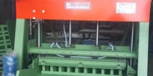 1060 Hydraulic Four Hollow Block Vibrator Machine