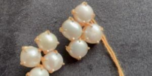 Freshwater Pearl Earring Set