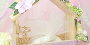 Pinewood Hut Shape Hamper