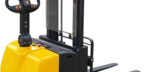 Fully Electric Stacker