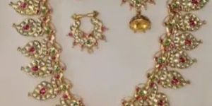 Ladies Pachi Work Necklace Set