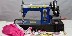 Hand Operated Sewing Machine