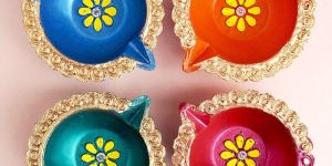 Set of 4pc Clay Diyas