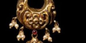 Traditional Gold Jhumkas