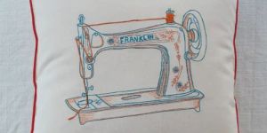 Retro Sewing Machine Cushion Cover