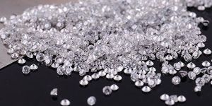 White Loose Moissanite in VVS Clarity