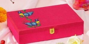 Printed Dark Pink Box