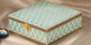 Royal Gifting Box