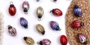 Tiny Small Cut Christmas Hanging In Multi-Colour Set Of 25