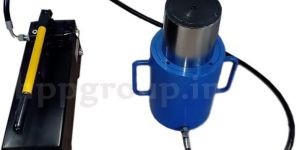 HYDRAULIC JACK SINGLE ACTING WITH HAND PUMP