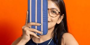 Horizontal Line Zip around