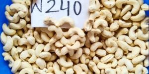 W240 Cashew Kernels