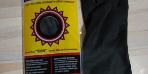 Sun Black Leefist Hand Care Rubber Glove