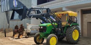 John Deere Tractor Fitted Loader