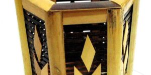 Handmade Bamboo Pen Stand