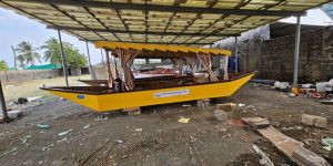 FRP Shikara Boat with Motor