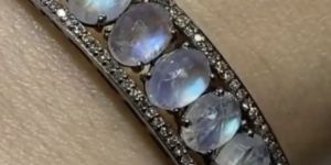 Ladies Victorian Bangles