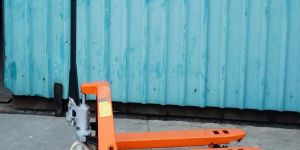 SRE Pallet Truck