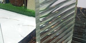 10mm Extra Clear Moru Glass