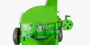 Tractor Mounted Wood Chipper With Production Capacity 2.5-Ton to 3-Ton Output Per Hour