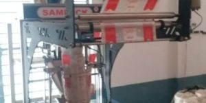 Automatic Pouch Packing Machine