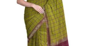 HS0011 Ladies Pedana Handloom Saree with Gold Zari Border.