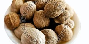 Dried Whole Nutmeg