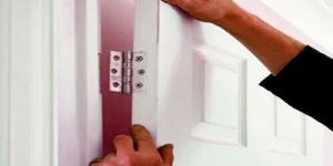 Door Repairing Service