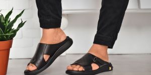 5009 Mens Black Orthopaedic and Diabetic Slipper