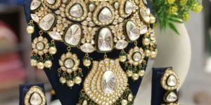 HEAVY KUNDAN NECKLACE