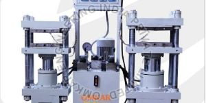 Rubber Moulding Machine