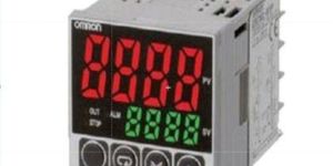 Omron E5CWL-R1TC Temperature Controller