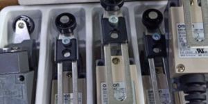 OMRON LIMIT SWITCH