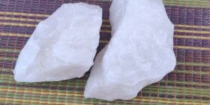 White B Grade Natural Quartz Stone Lumps