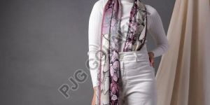 Purple Stylish Floral Printed Viscose Scarf