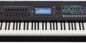 New Roland Fantom 8 88-Keys Music Workstation Synthesizer Keyboard